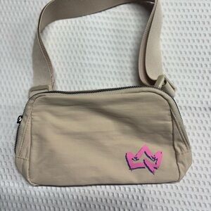 Primal Queen Tan Crossbody Bag Fanny Pack with Pink Accent